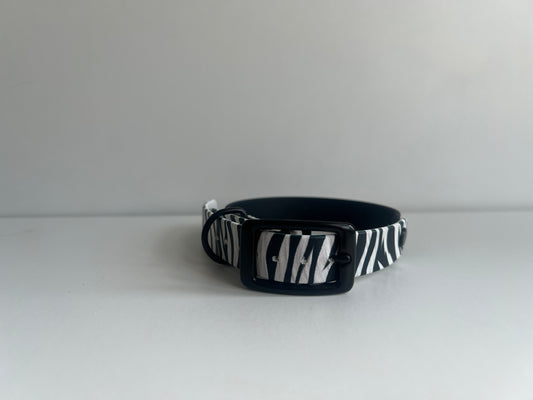 Halsband Zebra/schwarz Gr. M